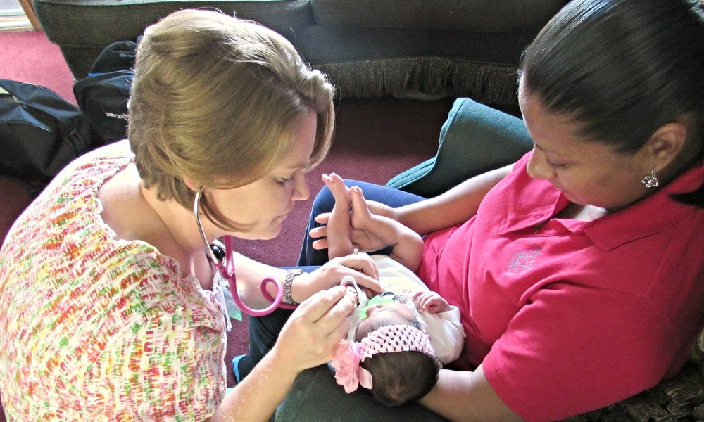 Durham Connects nurse home visiting Durham, NC provides postpartum visits for all parents in Durham County north carolina